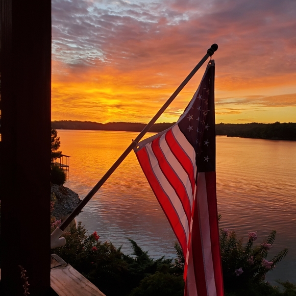 Meet your Posher - Picture 12 of 12